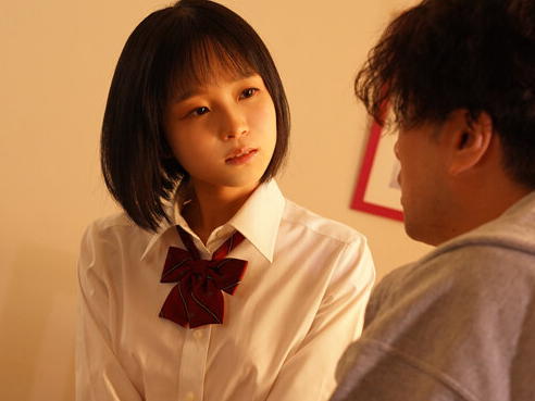 【義妹】”お義兄ちゃんもう我慢できないでしょ？”甘える声と制服の匂いに負けて抱きしめたら理性はもう戻らない〈日向なつ〉