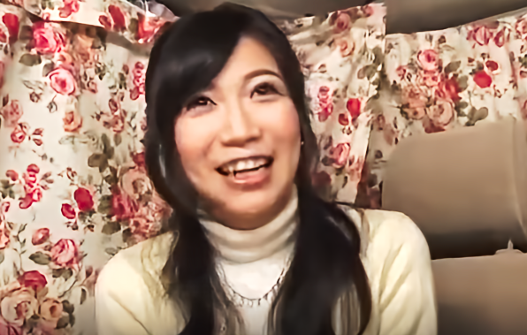 【声をかけたのは上品な奥さま】美人で落ち着いた雰囲気の45歳に見えない美魔女にぐいぐい迫っていったらあっさり堕ちたｗ