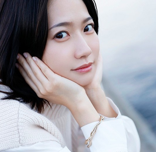 清楚系美人のAV撮影記録！とくに台本も用意せず完全一発勝負でのガチセックスで彼女の本気を見ることになる〈伊賀まこ〉