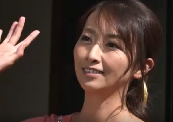 【NTR人妻】出張で夫が家にいないこともしばしば…それに目を付けた会社上司が彼女を脅しにやってきて…〈青木玲〉