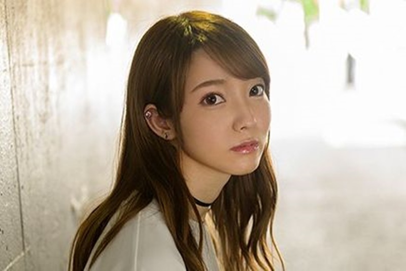 【雨宮もな】『セックス、気持ちよかったです』オナニー好きな可愛い女の子！性行為もかなり大胆！