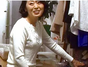 【家事代行の熟女】部屋を片付けたくてオバサンをレンタルしたら肉棒まで綺麗に掃除してくれました！気分すっきり！
