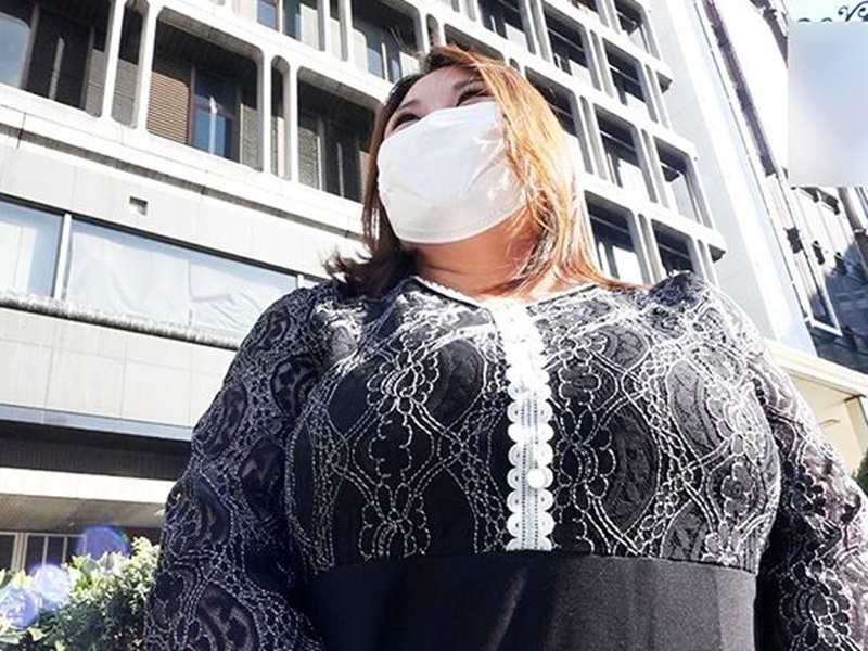 【デブ専必見】たぷんとした身体に爆乳！超肉々しい体系の女性があちこちをぶるんぶるん揺らしながらSEXする！