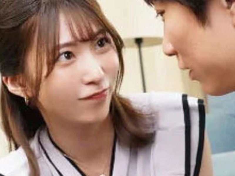 【兄嫁】”君のお兄ちゃんのじゃ満足できないから手伝って？”戸惑う義理弟のを躊躇なくしゃぶりだす！■山岸逢花