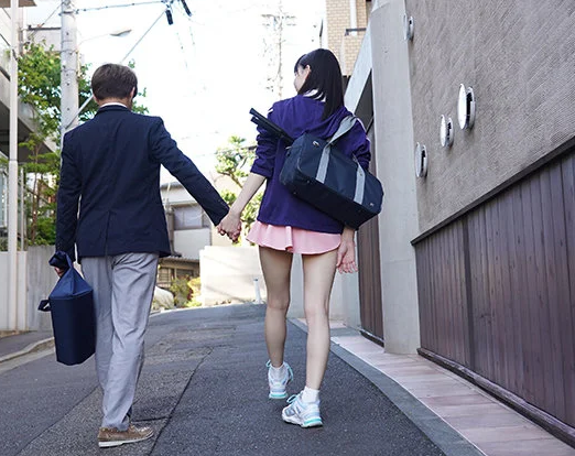 【初デート】性欲盛んな若いカップルは部活をサボってまでセックスしちゃう！JK・制服・美少女■花詠陽菜