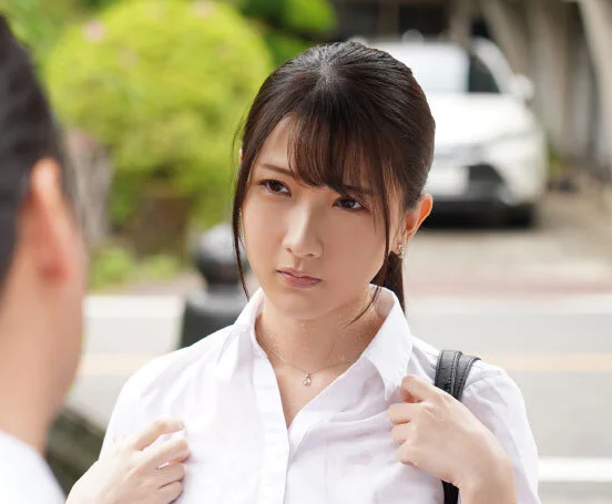 【NTR】死ぬほど嫌いな醜悪上司と同室になりエアコンの故障した部屋で汗だくになりながら堕ちる！■宮西ひかる