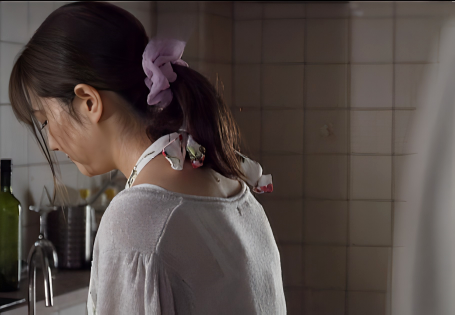 【近親相姦】”母さんより美人だ…”綺麗に育った自分の娘を子ではなく女として見るようになってしまい…■流田みな実