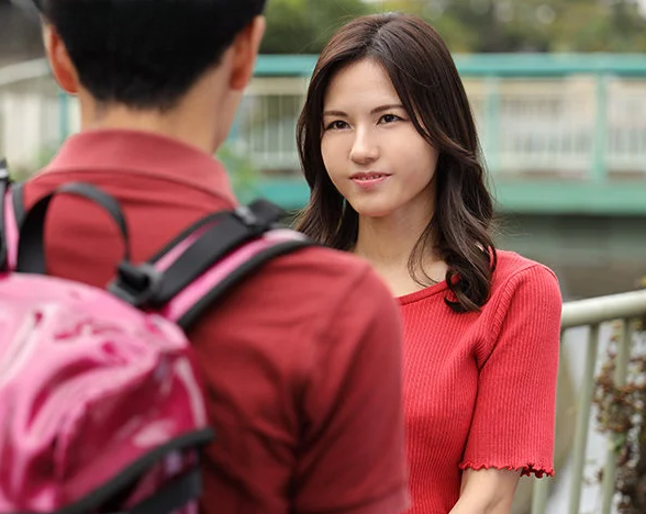 【遠距離不貞】旦那とレスな美人奥様が教師時代の教え子と月一で会い溜まった性欲を発散する！■武藤あやか