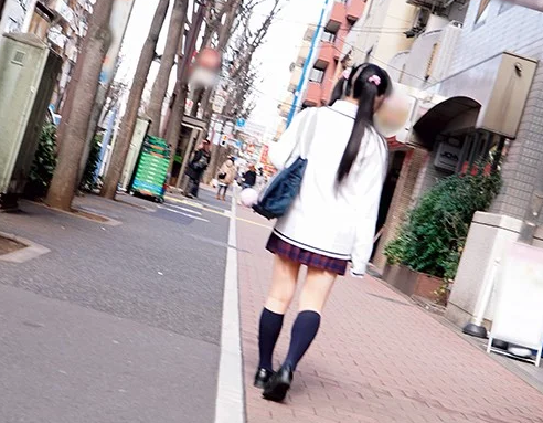 【犯され女子高生】帰宅中のJKが狙いを定め美少女の後をつけ家に押しかけてきた男に強姦孕ませレイプされてしまう…