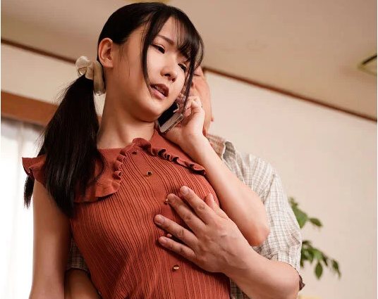 【NTR妻】”ゆっくり帰ってきてね…♡”酒とギャンブルに明け暮れてた義理父に犯されるが欲求不満だった彼女も求めるように