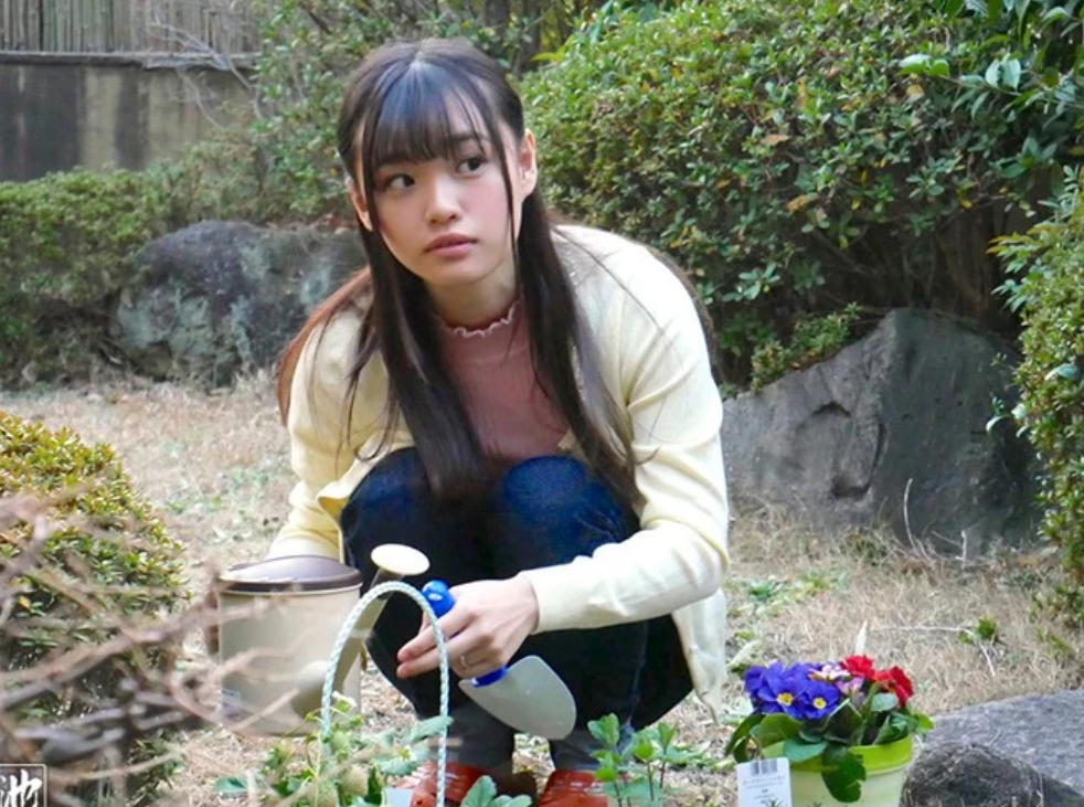 【ガーデニング若妻】”あなた…助けて…”旦那の上司にずっと目を付けられ血迷った男が肉棒を手に凶行に及ぶ…■花音うらら