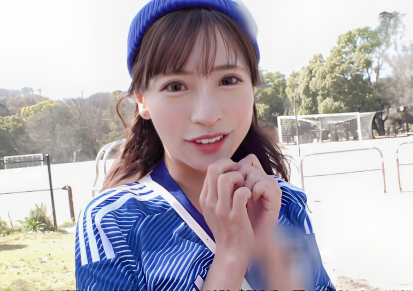 【サッカーファン美女】”初めてだから優しくね///”世界の男達の度肝を抜いたSNSで話題の美少女リポーターがAV界に参戦！