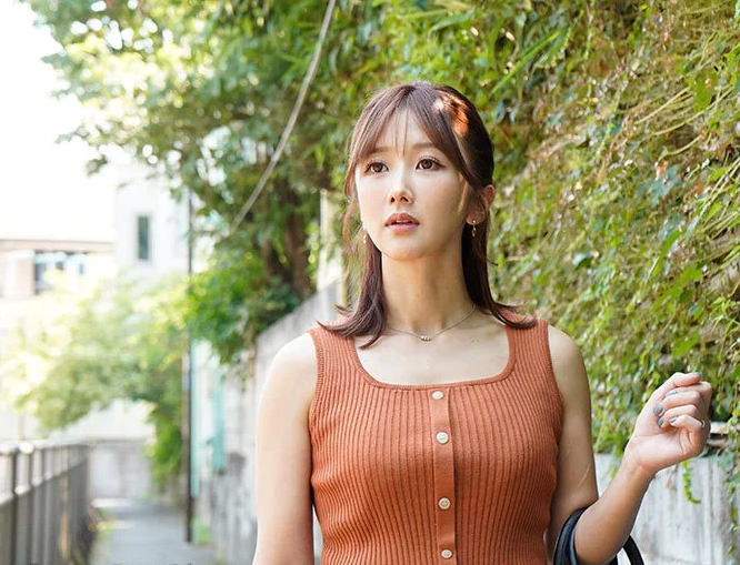 【不倫の代償】”あの人なら私の心を埋めてくれる…”夫婦の溝が深まり悩んでたところに友達の旦那に優しくされ■大槻ひびき