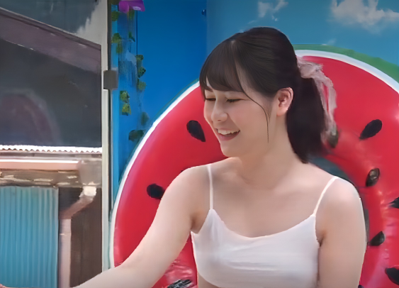 【MM号】ビーチの男女に声を掛けてミラー号に閉じ込めてリンパマッサージを受けさせたらお互いイッてしまうのか検証！