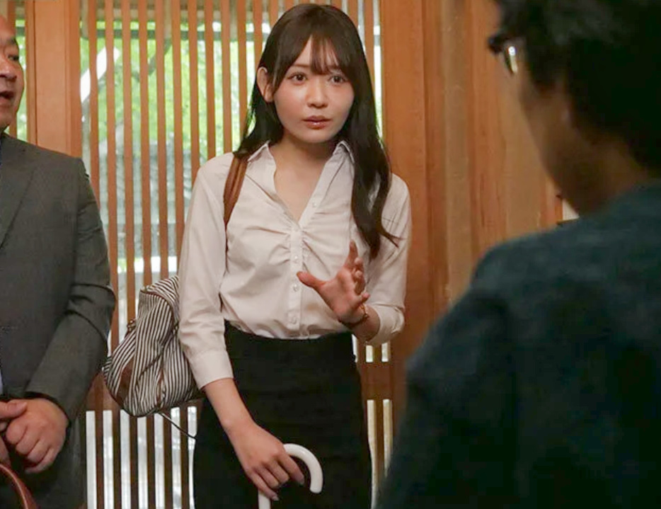 【女性の先生】”ぐふふ…これはチャンスだな…！”美女新人教師との学校の旅行の下見で変態男先輩が何やら企んだようで…