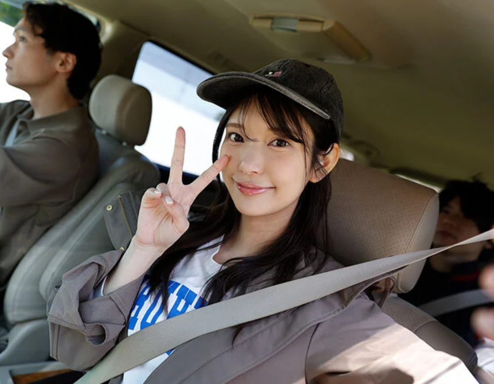 【友人のカノジョ】”アイツには悪いけど…もう無理だ…”運命のいたずらか三人でキャンプに行ったら美女の無防備さに思わず