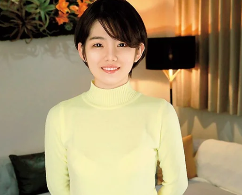 【初セックス男女】”若かりし頃のあの女優に似てる…”地味な幼顔の少女が処女を脱したくてAVに！実は相手も初めてで…