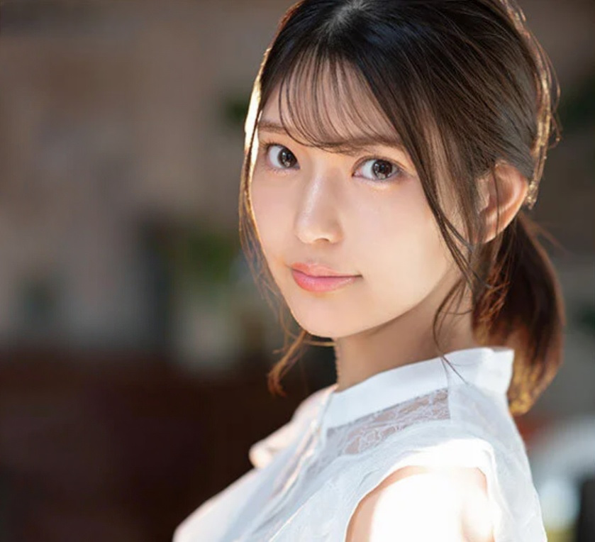 【ロリ巨乳美少女】「え？あの子10代じゃないの？」「犯罪級の可愛さ！」と将来が楽しみな美少女がアダルト動画初出演！