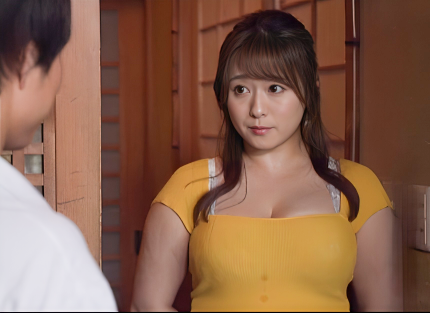 【顔馴染みの主婦】”こんなに立派に…きっとアソコも…♡”久しぶりに会った知り合いが大人に成長していてご不満人妻は…